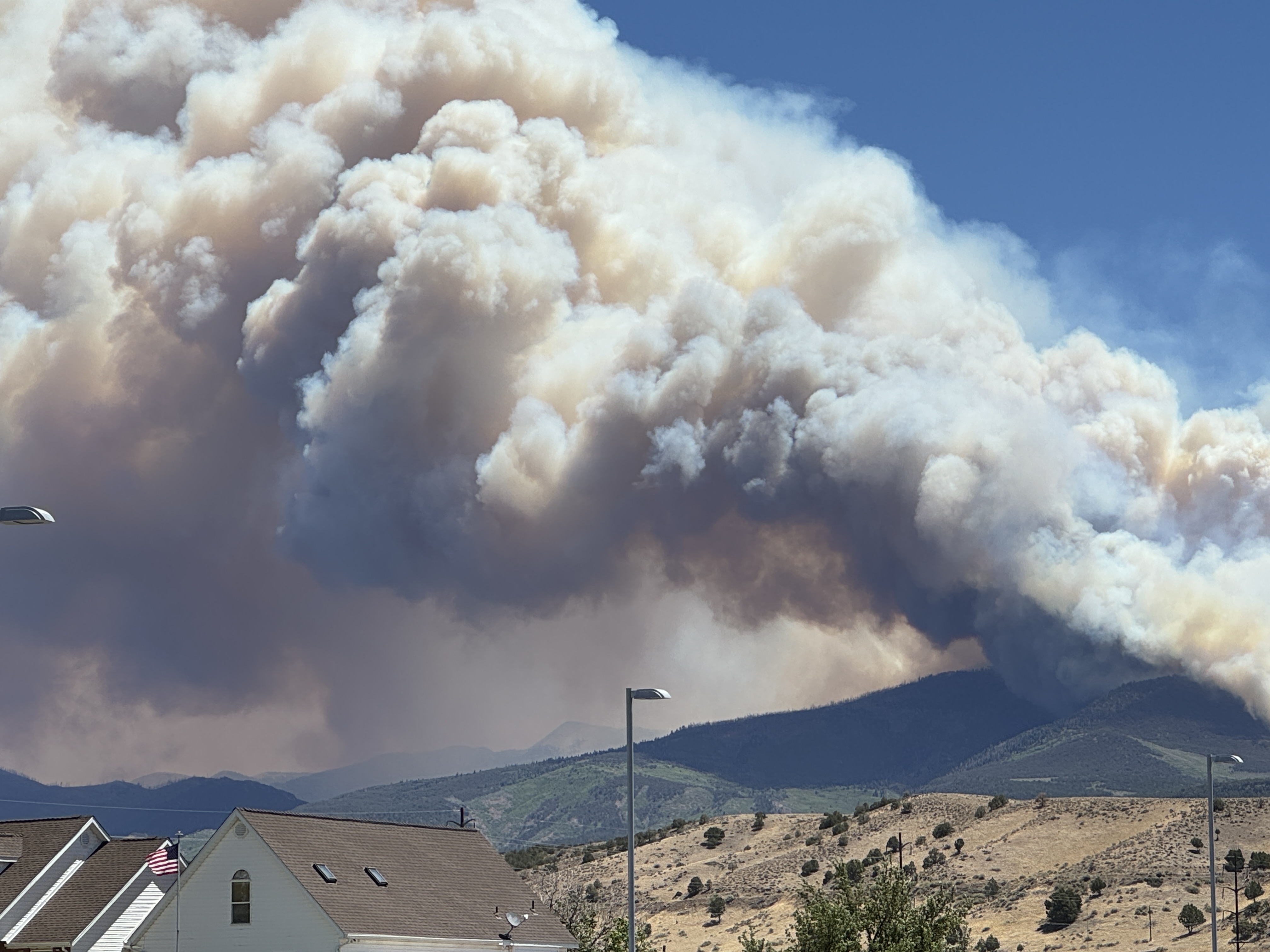 Fires spread across Utah, burning more than 180,000 acres