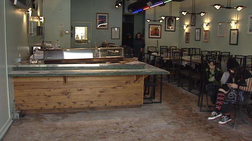 Downtown restaurant hoping to reopen tonight
