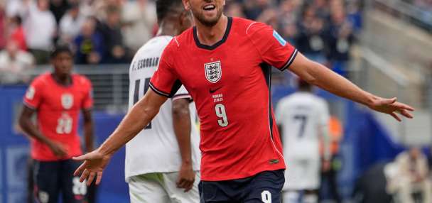 England beats Panama 2-0 on goals by Bellingham and Kane to win its World Cup group