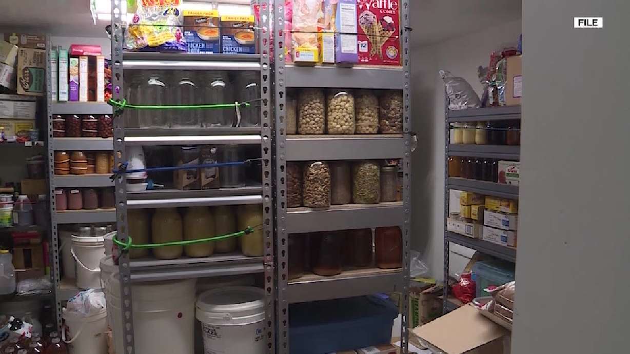 Tips for building an emergency food storage supply