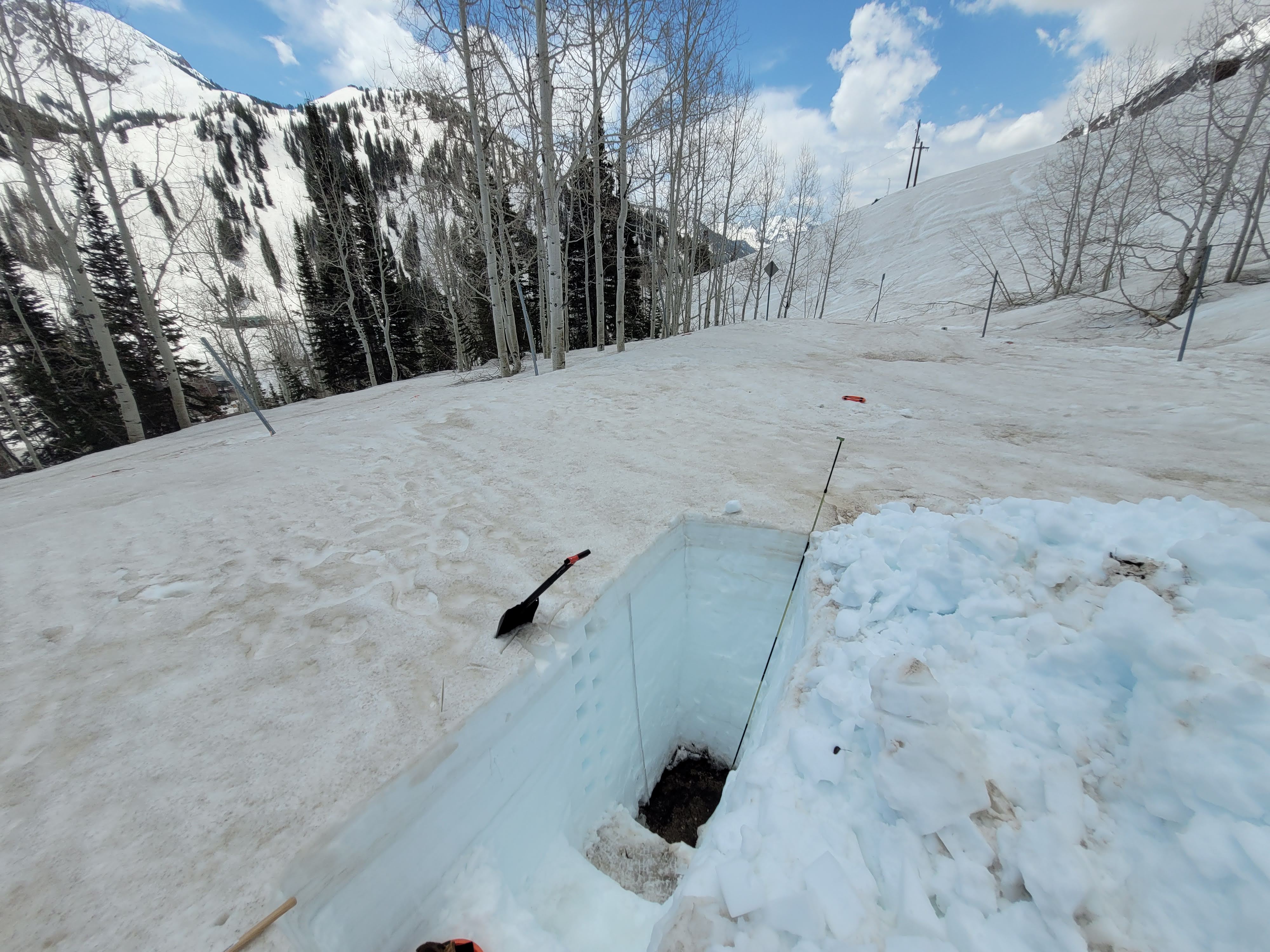 Dust deposits blown onto snow shown to accelerate snowmelt