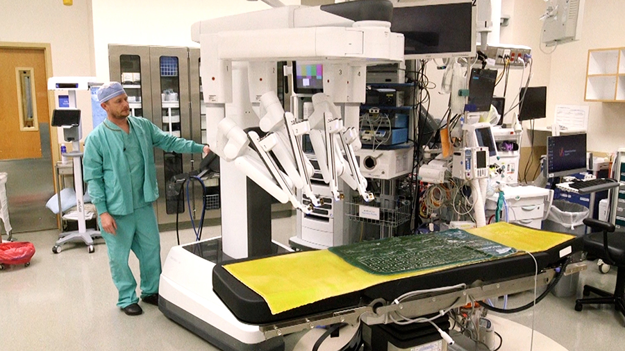 Robot named Lucy brings precision, comfort to kidney transplant surgery