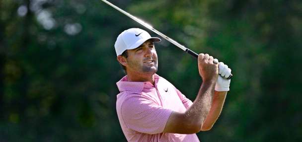 Scheffler makes clutch putt to force Monday playoff against Hovland in Travelers Championship