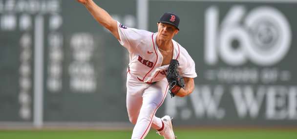 Red Sox pitcher Sonny Gray working on no-hitter against Yankees through 7 innings