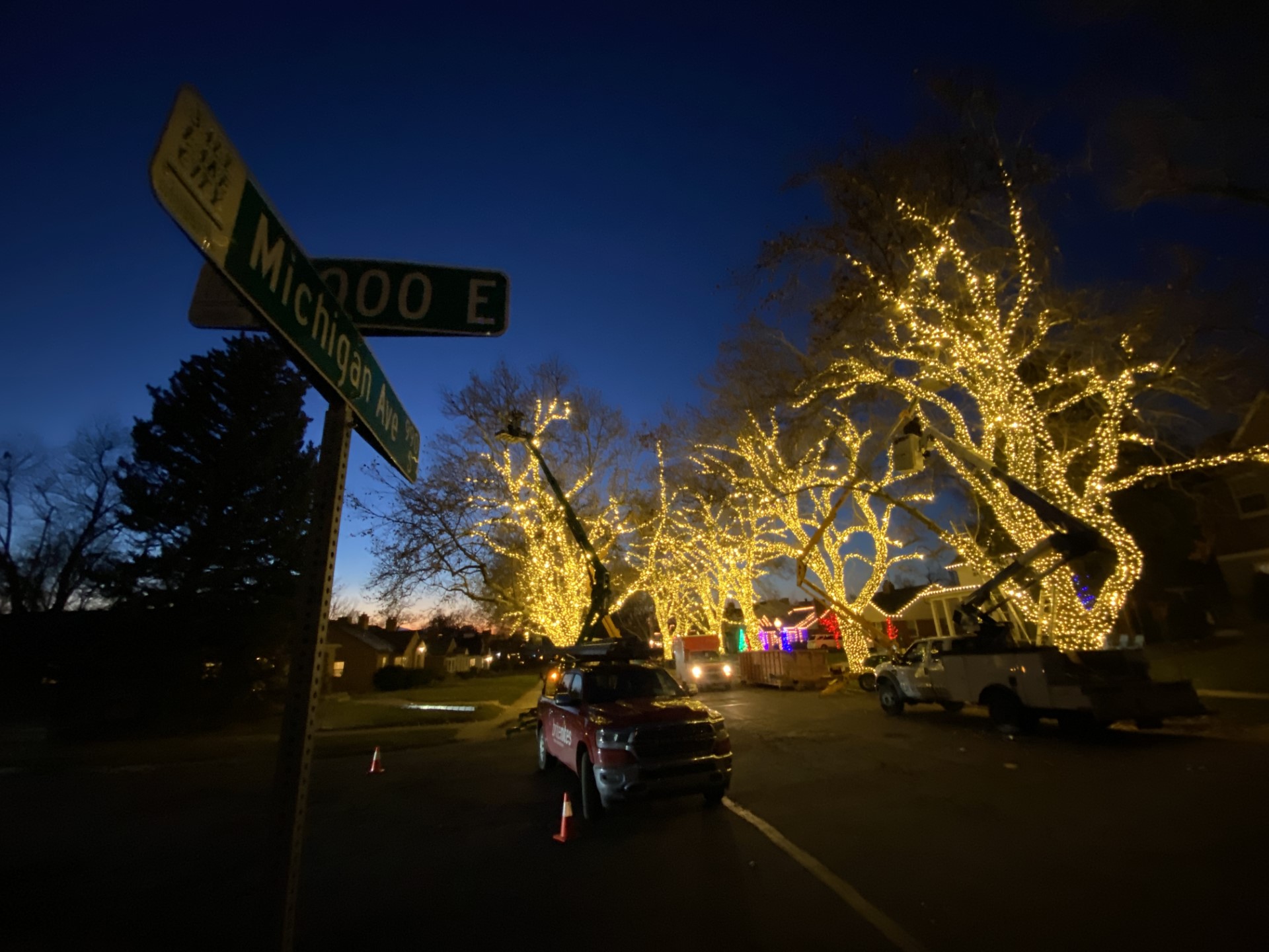 'Unite and Light' Christmas lights display drawing the attention of many people for a good cause