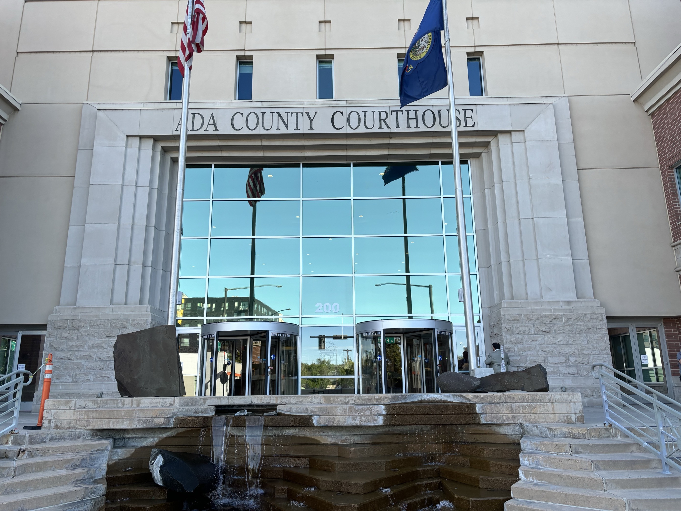 Jury asks judge about missing instruction on murder charge for Chad Daybell
