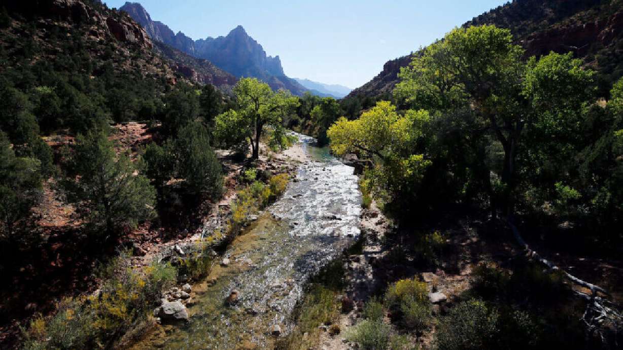 Southern Utah: Potential for flash floods on Sunday and Monday, some flooding in Capitol Reef reported