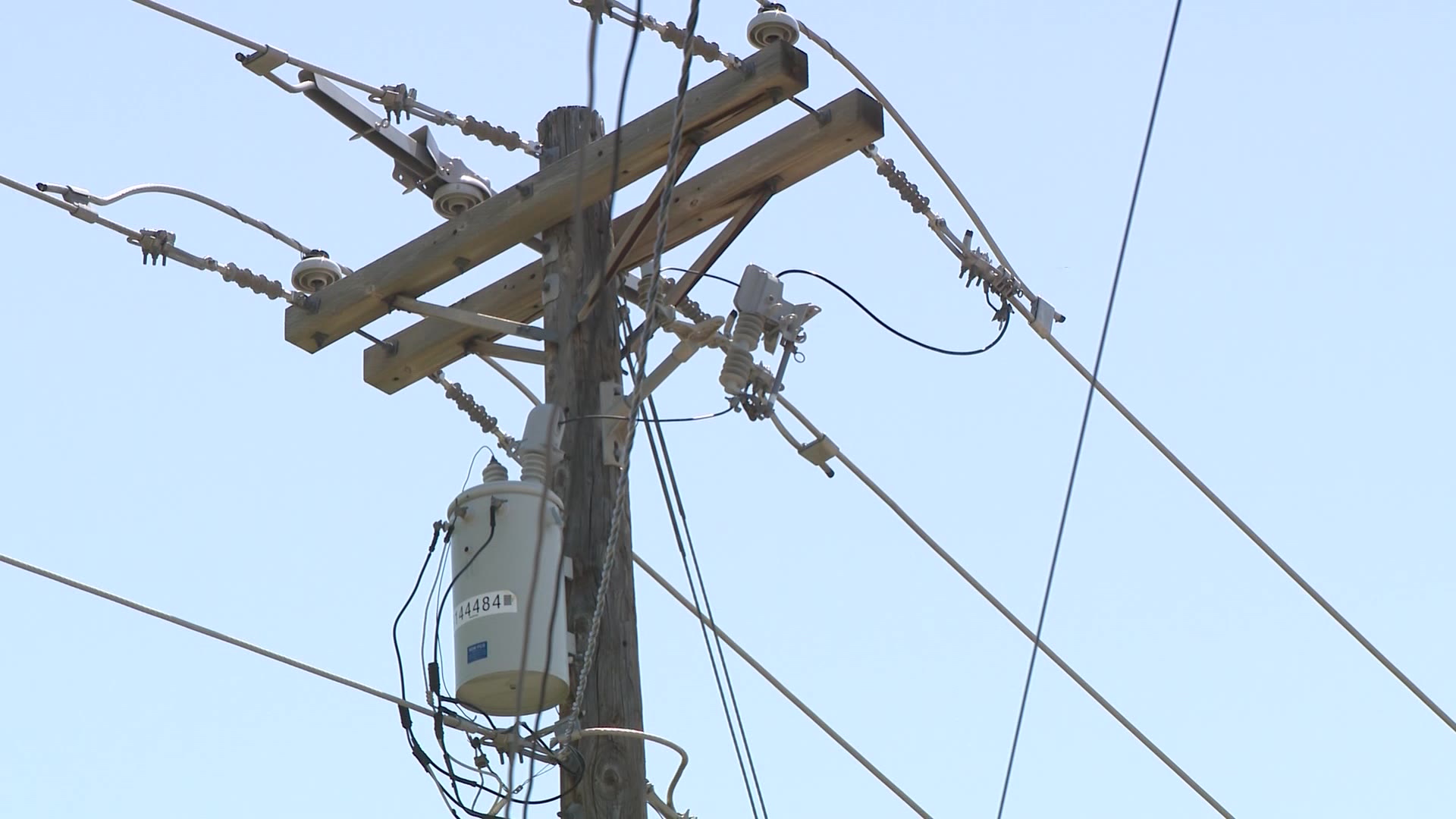 How to save when higher energy costs have a third of Americans paying their power bills on credit