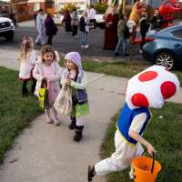 What Utah safety experts suggest for parents with kids trick-or-treating this Halloween