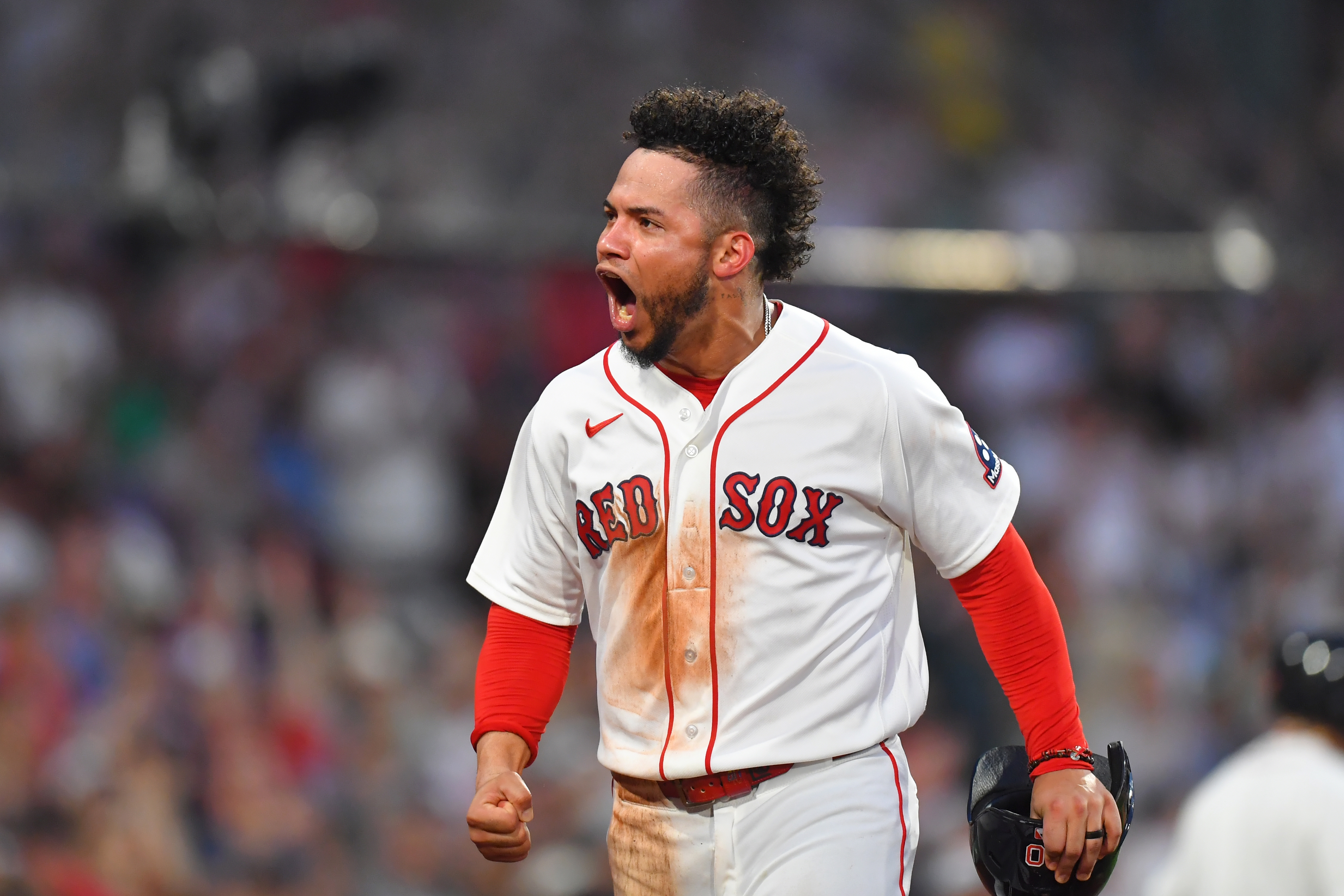 A bat flip, a shout of 'Venezuela' and tears for home as Red Sox 1B Willson Contreras plays on