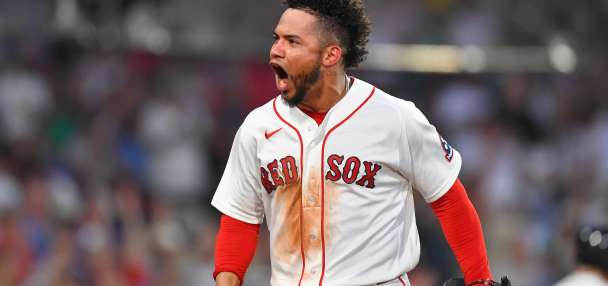 A bat flip, a shout of 'Venezuela' and tears for home as Red Sox 1B Willson Contreras plays on