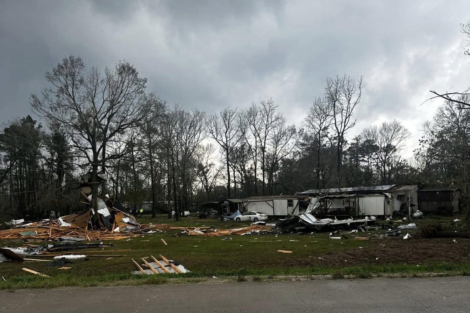 Weather threat moves east after tornado storms pummel Texas and ...