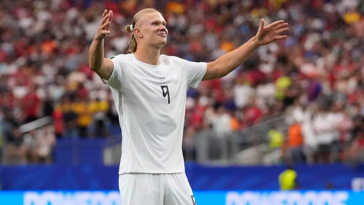 Norway's Erling Haaland (9) celebrates after scoring his side's second goal during the World Cup round of 32 soccer match between Ivory Coast and Norway in Arlington, Texas, near Dallas, Tuesday, June 30, 2026.