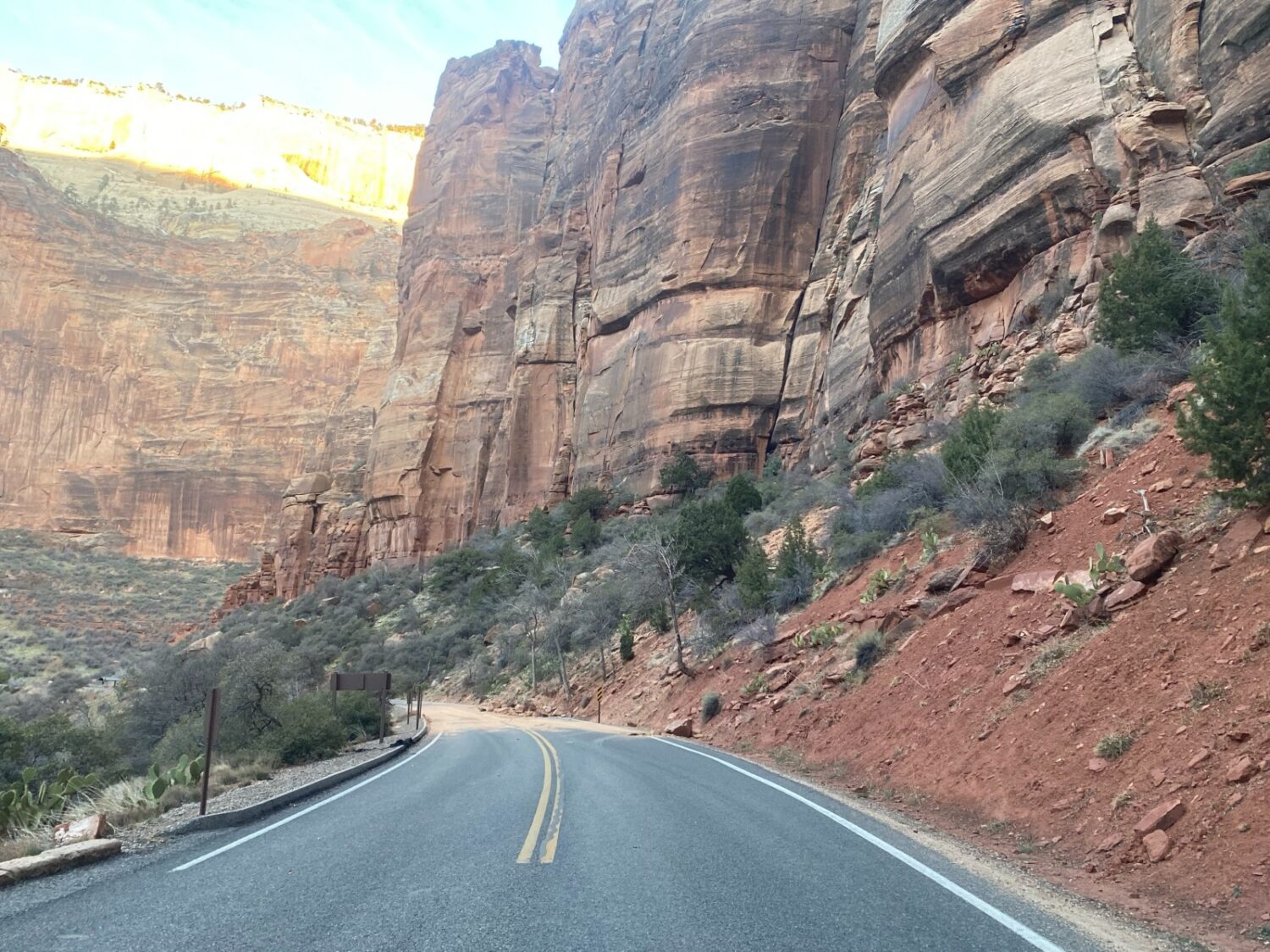 Zion National Park scenic roadway back open after rockfall