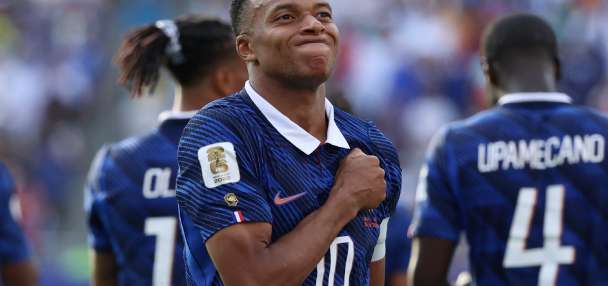 Mbappé scores twice to tie Messi for World Cup lead with 6 goals, France beats Sweden 3-0