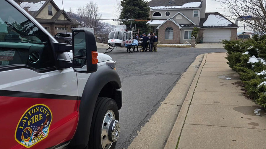Two burned by powerlines while cleaning rain gutters, Layton police say