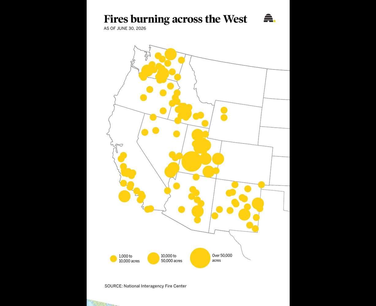 A map of fires burning across the Western United States as of Tuesday.