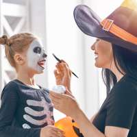 5 last-minute costumes that ship to your door by Halloween