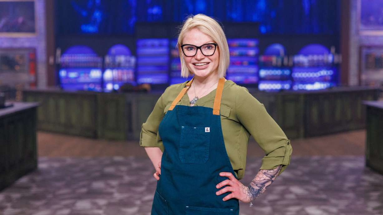Melanie Bjork-Jensen is this season's winner of Halloween Baking Championship on Food Network! She shared how to make an ectoplasm-inspired dessert.