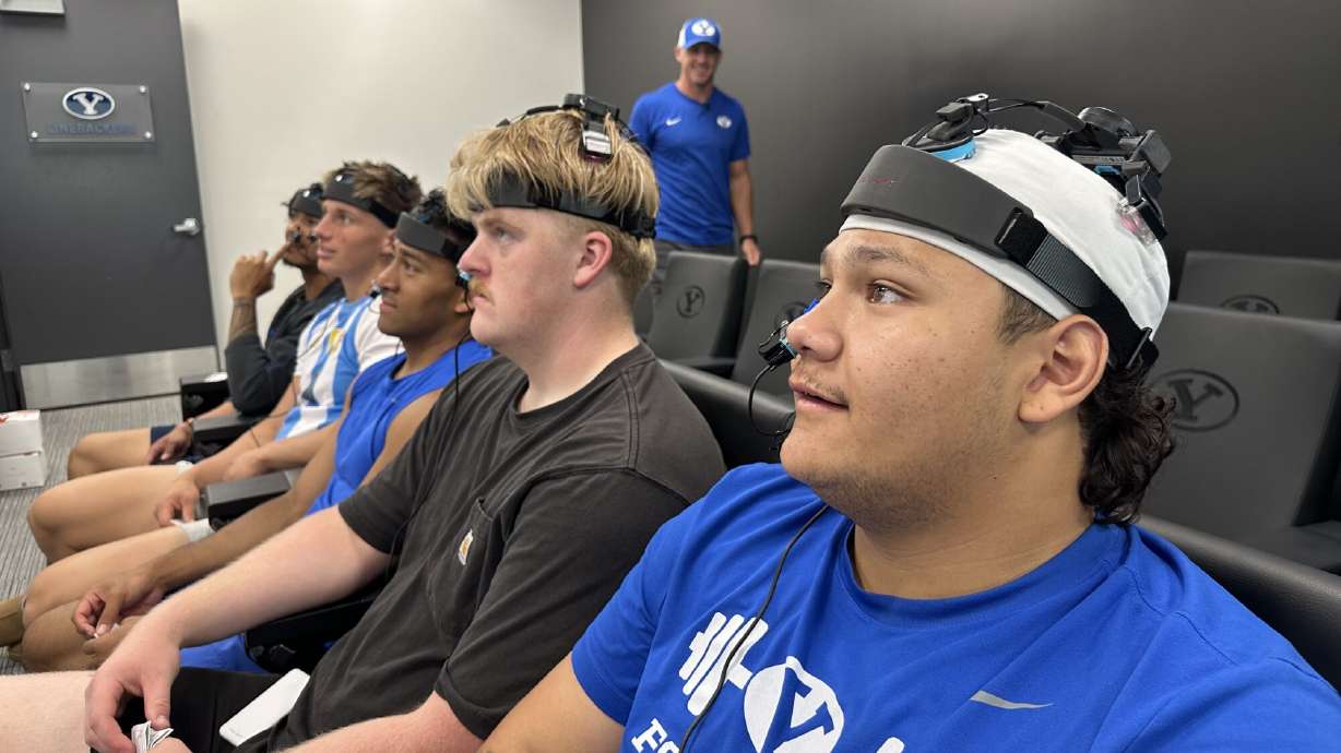 Breakthrough research suggests football players can cut brain injury risk