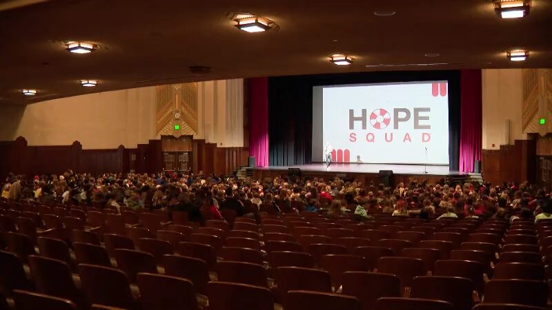 'Hope Squad' empowers kids to look out for peers' mental health