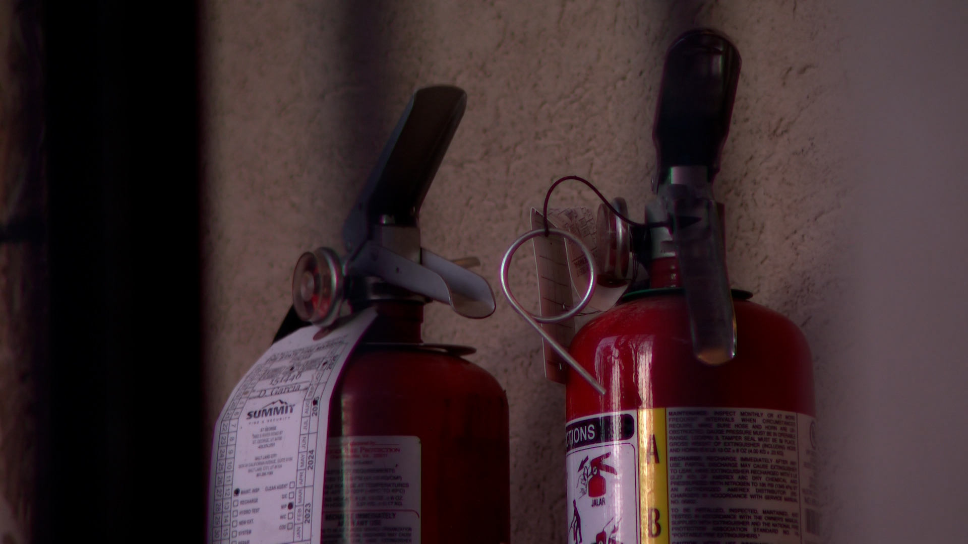 Tooele children flee apartment fire using escape ladder