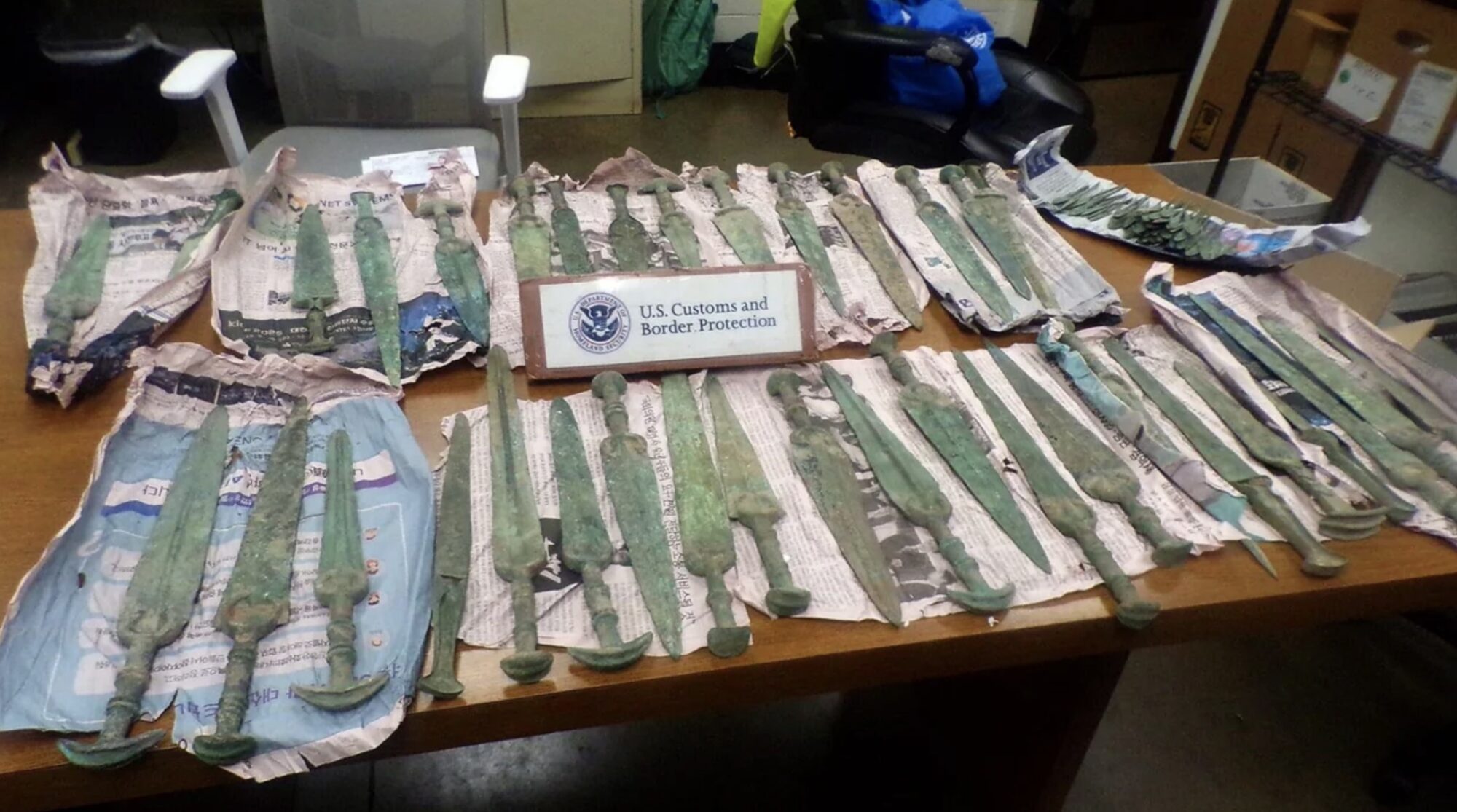 3 dozen swords, 50 arrowheads dating back 4,000 years seized in Philadelphia