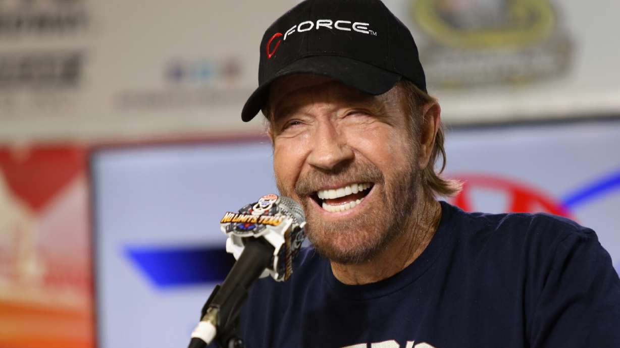 Chuck Norris, martial arts master and actor whose toughness became internet lore, dies at 86