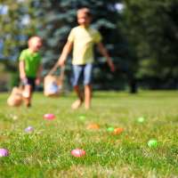 6 Easter egg hunt ideas (for kids AND adults) that go way beyond candy
