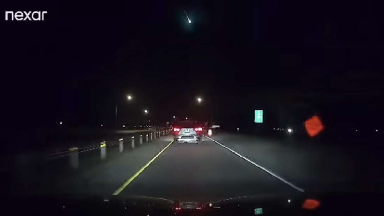 Meteor fireball lights up sky over Midvalley Highway