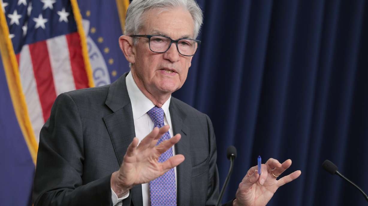 Federal Reserve keeps key rate unchanged even as four officials dissent, most in almost 34 years