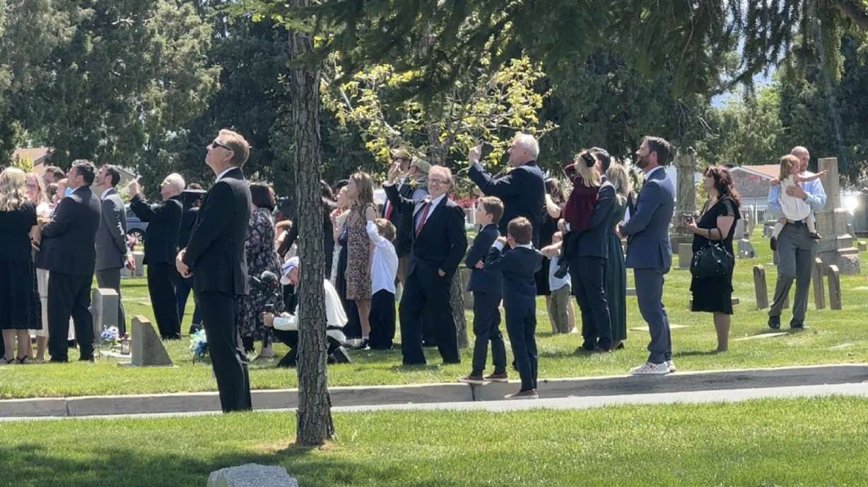 Alan Osmond remembered with music, fireworks, and surprise at funeral services
