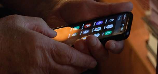 Phone return fraud: Scammers are tricking Utahns into shipping them 'free' iPhones