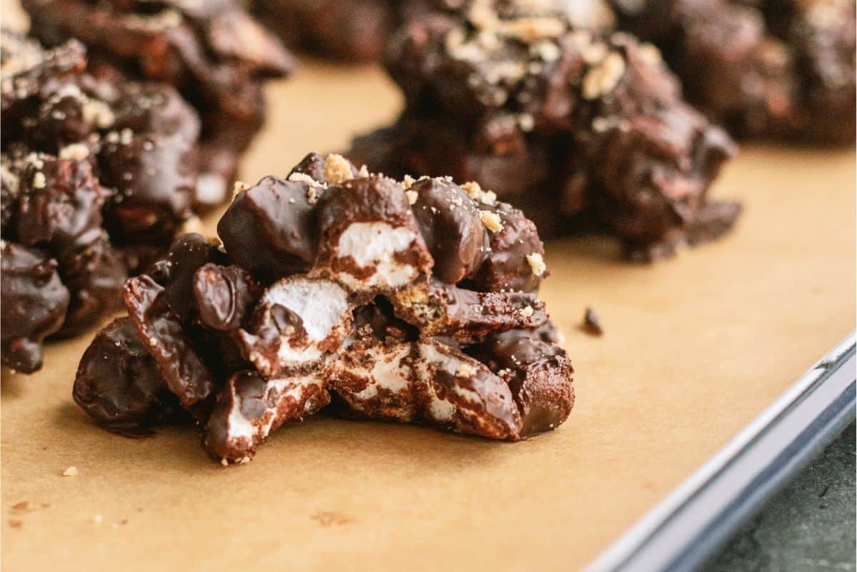 The easy no-bake s'mores clusters that will be a summer staple