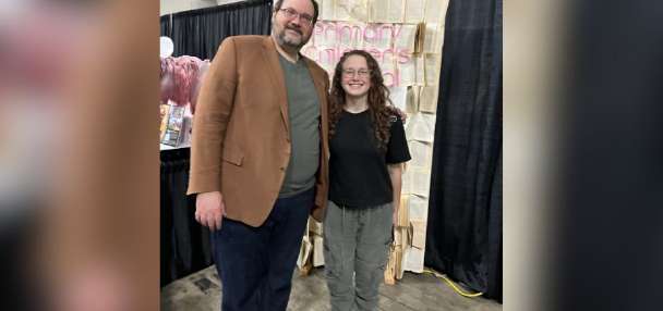 How a teen with dyslexia found her voice at author Brandon Sanderson's Dragonsteel convention