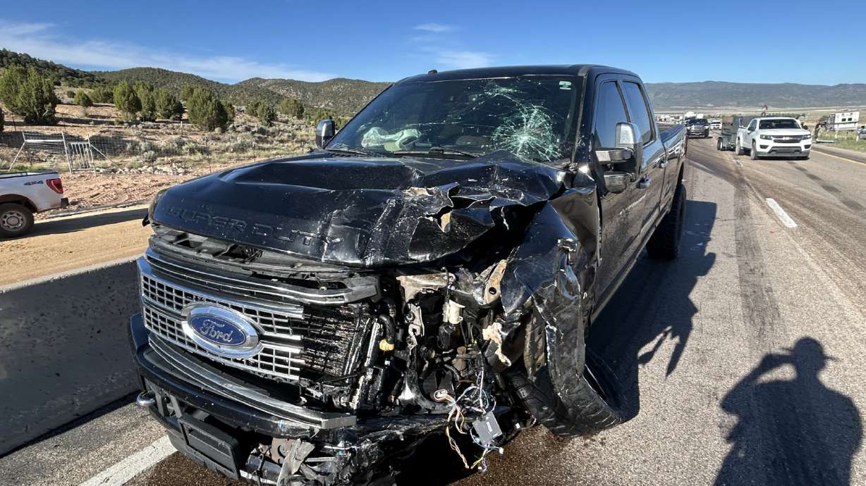 Driver airlifted after rollover in 3-vehicle crash on I-15 in Iron County