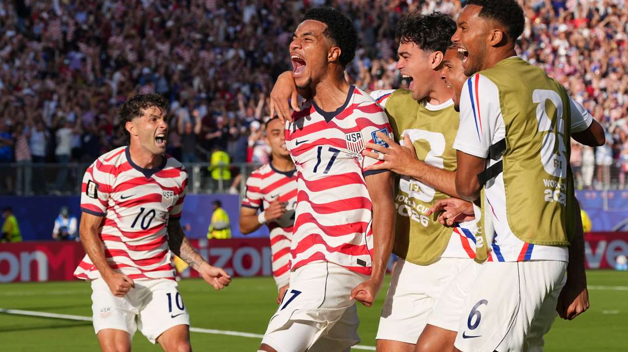 United States' Malik Tillman (17) celebrates with teammates after scoring on a free kick during the World Cup round of 32 soccer match between the United States and Bosnia in Santa Clara, Calif., near San Francisco, Wednesday, July 1, 2026.