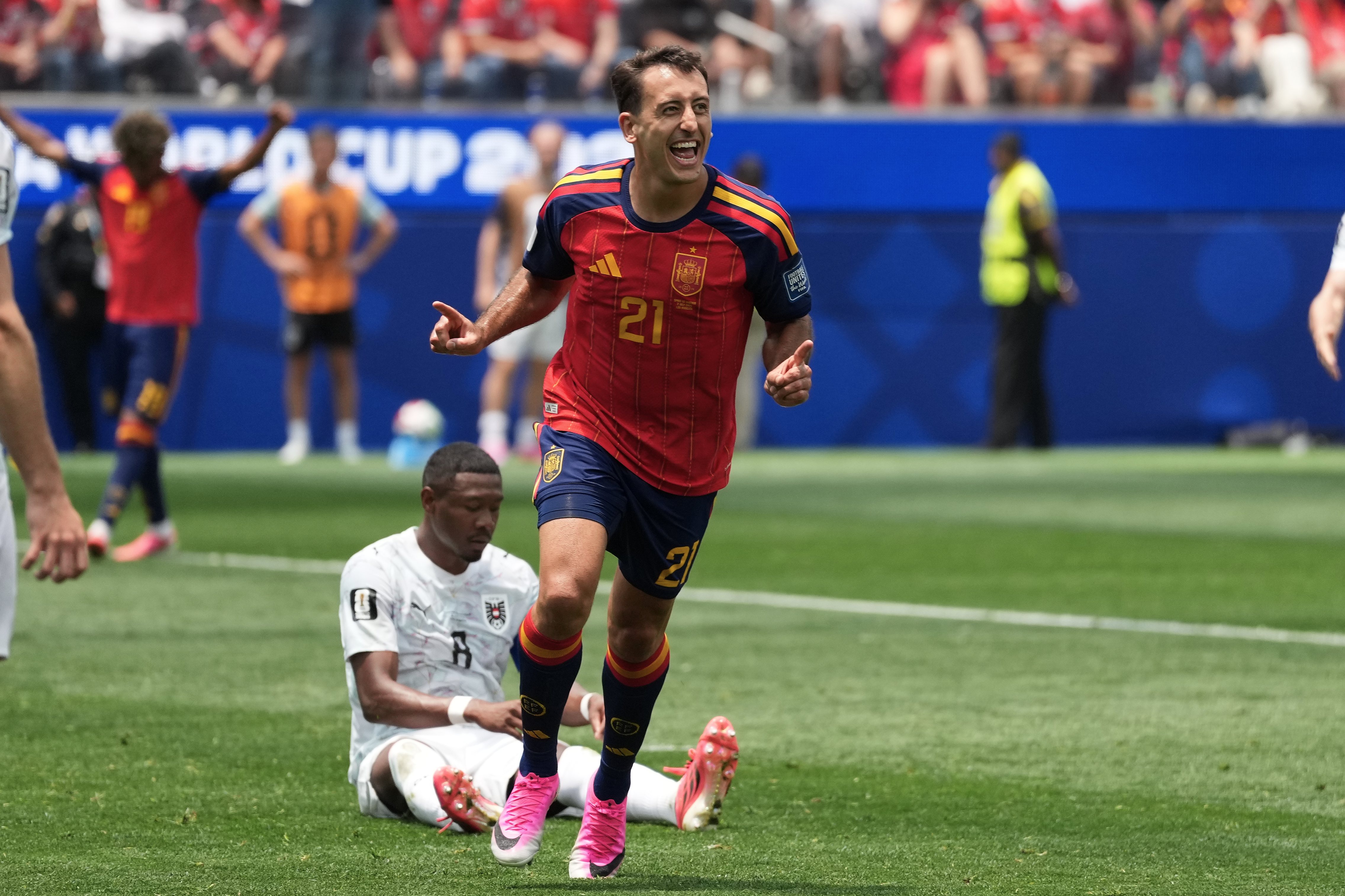 Spain's Mikel Oyarzabal (21) celebrates after scoring his side's opening goal during the World Cup round of 32 soccer match between Spain and Austria in Inglewood, Calif., near Los Angeles, Thursday, July 2, 2026. 