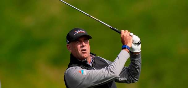 Stewart Cink, Charlie Wi share US Senior Open lead after opening 67s