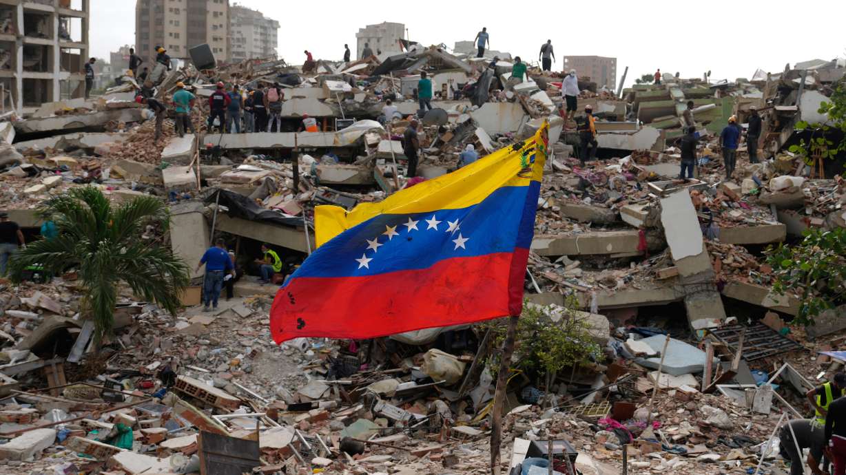 Utah's Venezuelan community will gather Sunday to mourn the victims of the earthquakes that hit the country, and funds are being raised to aid the country. The photo from Thursday shows damage in La Guaira, Venezuela.