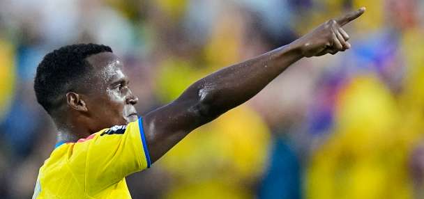 Jhon Arias scores and Colombia beats Ghana 1-0 to reach the World Cup Round of 16