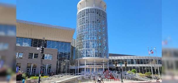 Nazarene Youth Conference gathers 10,000 high schoolers to walk 22,000 miles in prayer