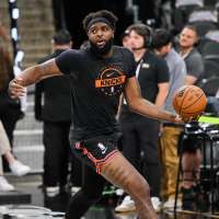 Mitchell Robinson says injury before NBA Finals came from hitting truck amid concern for his brother