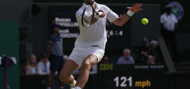 Djokovic breaks another Federer record at Wimbledon despite 'meltdowns' on Centre Court
