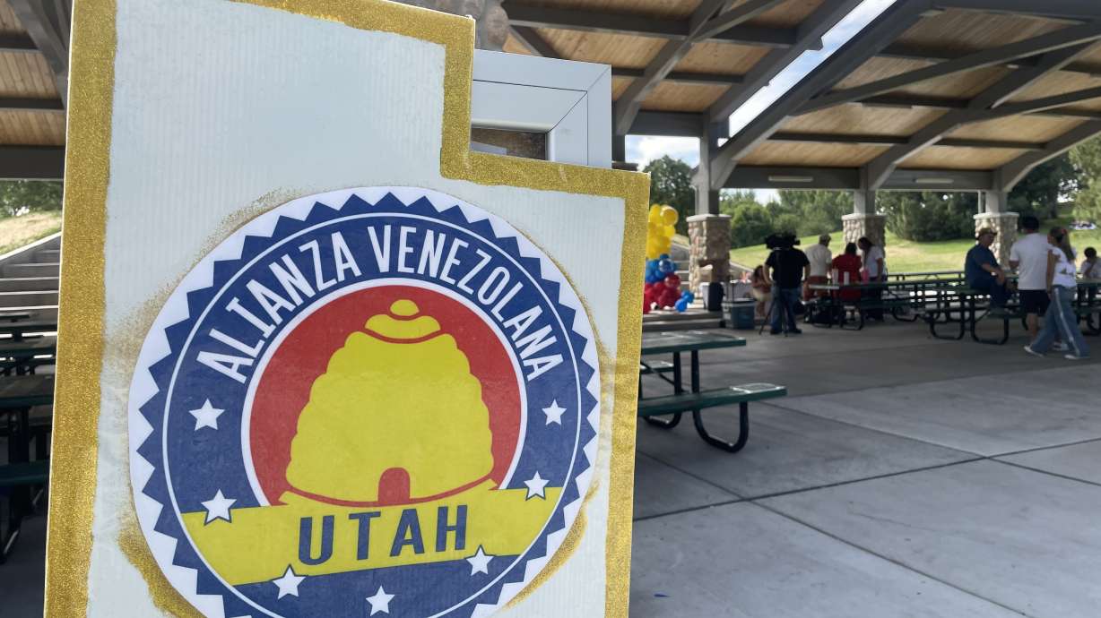 Utah Venezuelans mark Independence Day while mourning earthquake victims