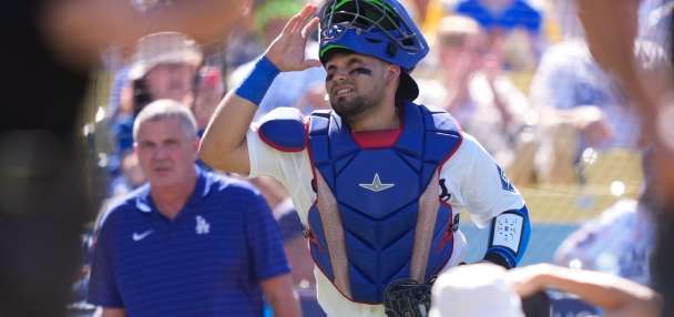 Dodgers' Eliézer Alfonzo makes MLB debut with sister, stepmother still missing in Venezuela quakes