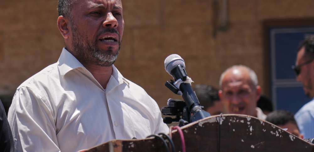 Hamas dissolves its government in Gaza to transfer power to a UN-backed committee