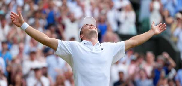 Arthur Fery becomes 1st British wild card to reach Wimbledon quarterfinals in professional era