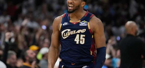 Donovan Mitchell agrees to 4-year, $273 million extension with Cavaliers, AP source says