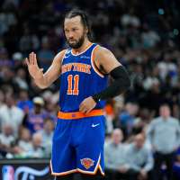 Jalen Brunson has left wrist surgery, Knicks star expected back on court this summer, AP source says
